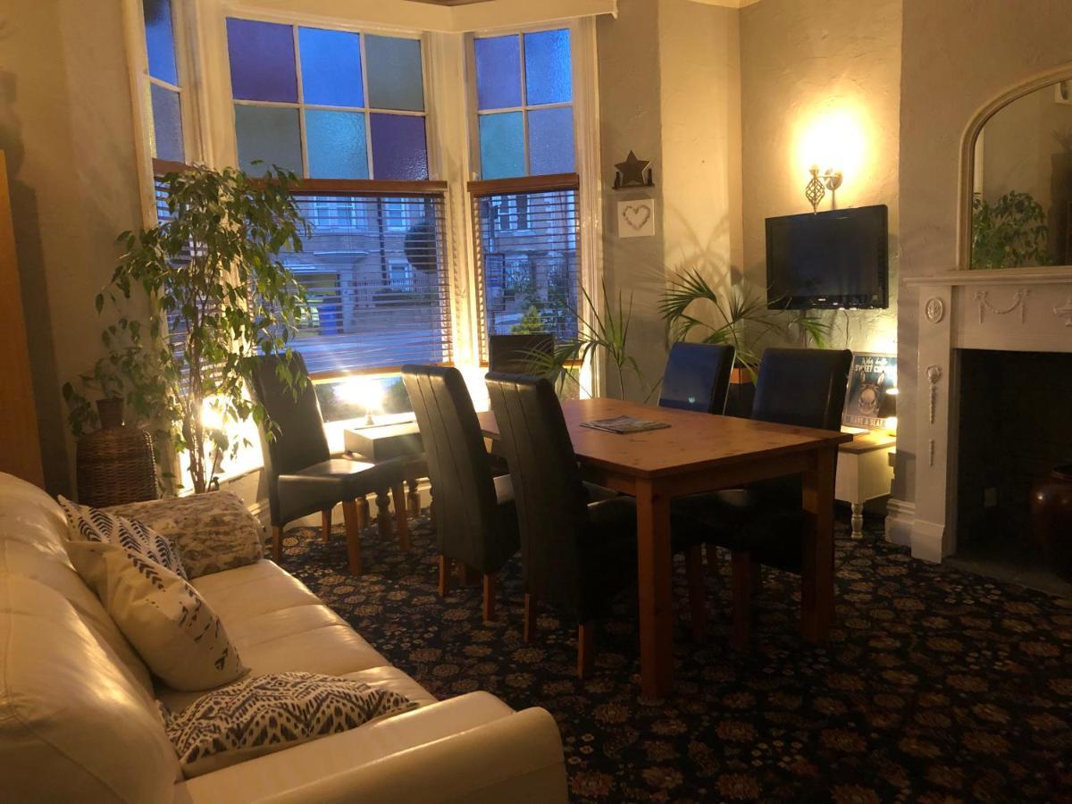 North Sands Lodge Скарборо Экстерьер фото